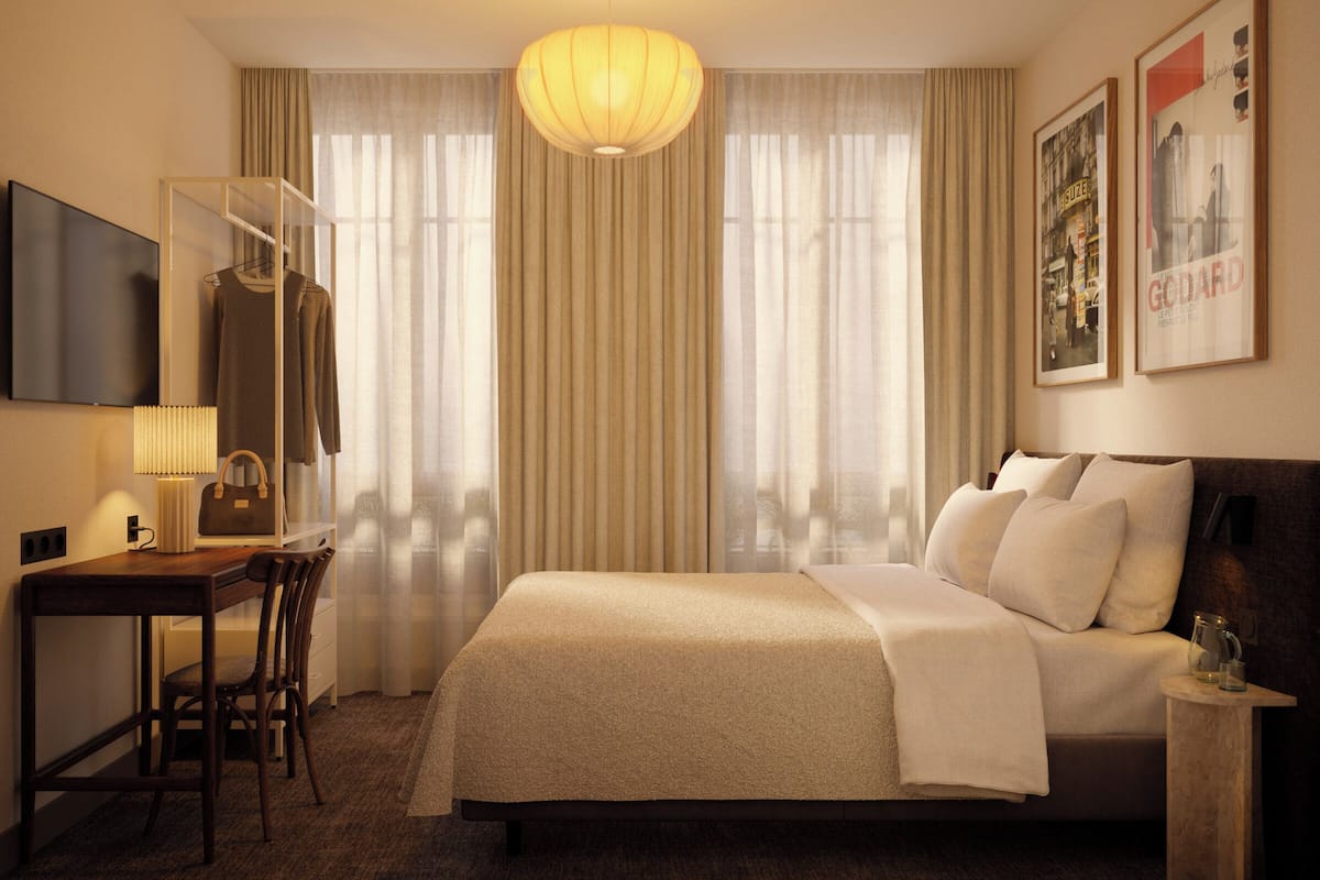 Dobbeltrom – superior | Senger med Select Comfort-madrass, skrivebord og wi-fi (inkludert)