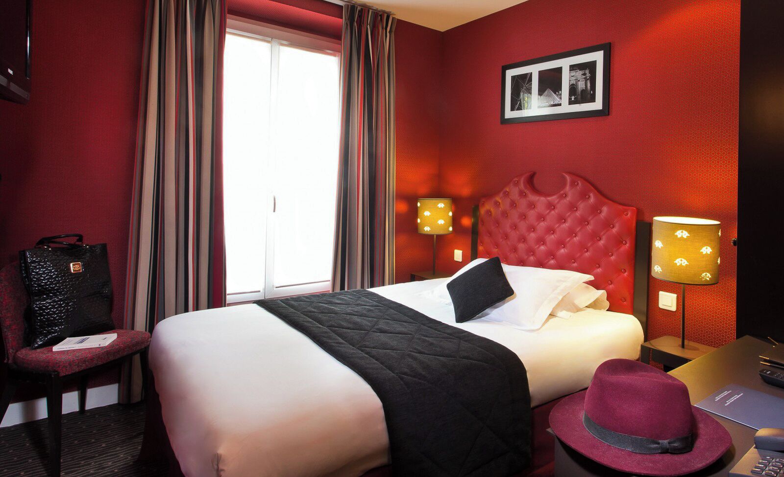 Standard Single Room | Minibar, in-room safe, desk, iron/ironing board