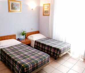 Double Room | Premium bedding, desk, free WiFi