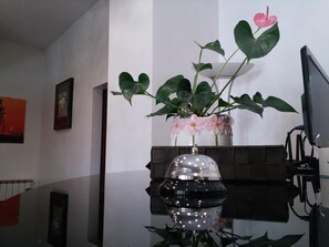 Interior - Le Rose (Tivoli)