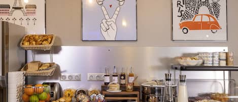 Desayuno buffet (EUR 12 por persona)