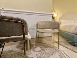 Double Room Ground Floor | Sábanas italianas Frette, ropa de cama de alta calidad y edredón 