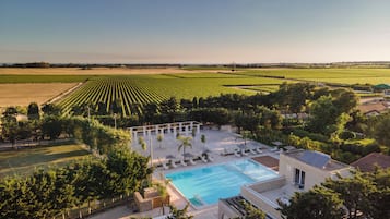 Premium bedding, memory-foam beds, minibar, free WiFi