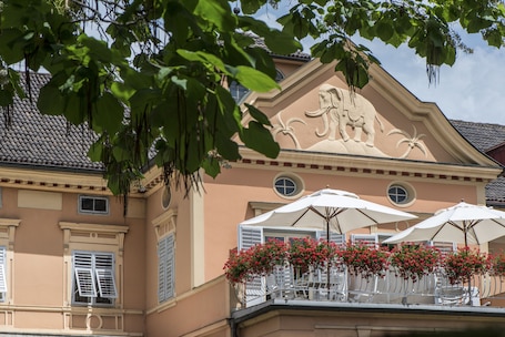 Fachada de la propiedad. Hotel Elephant