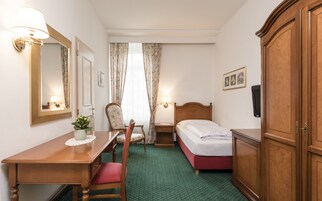 Standard Single Room | Premium bedding, down comforters, pillowtop beds, minibar