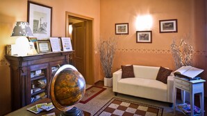 Lobby lounge - Residenza Manzoni (Florence)