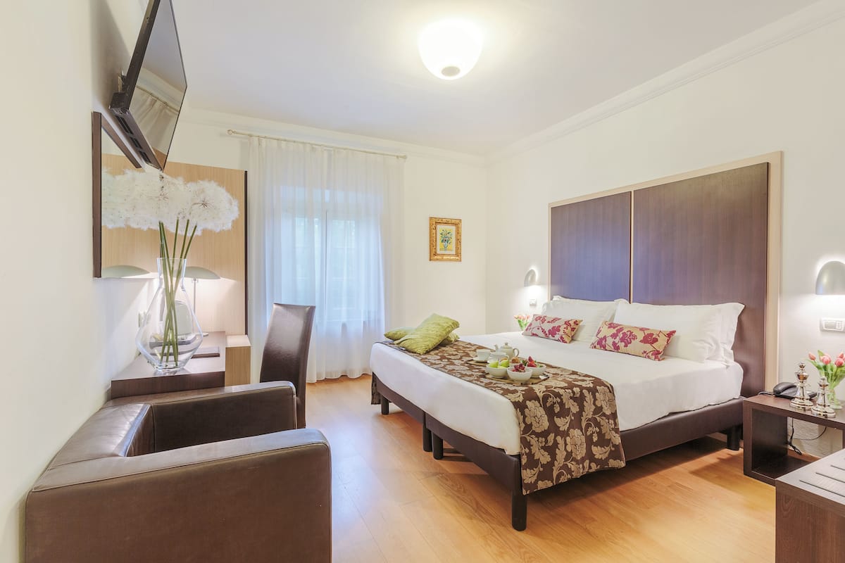 Superior Double or Twin Room, Garden View | Select Comfort beds, minibar, in-room safe, desk