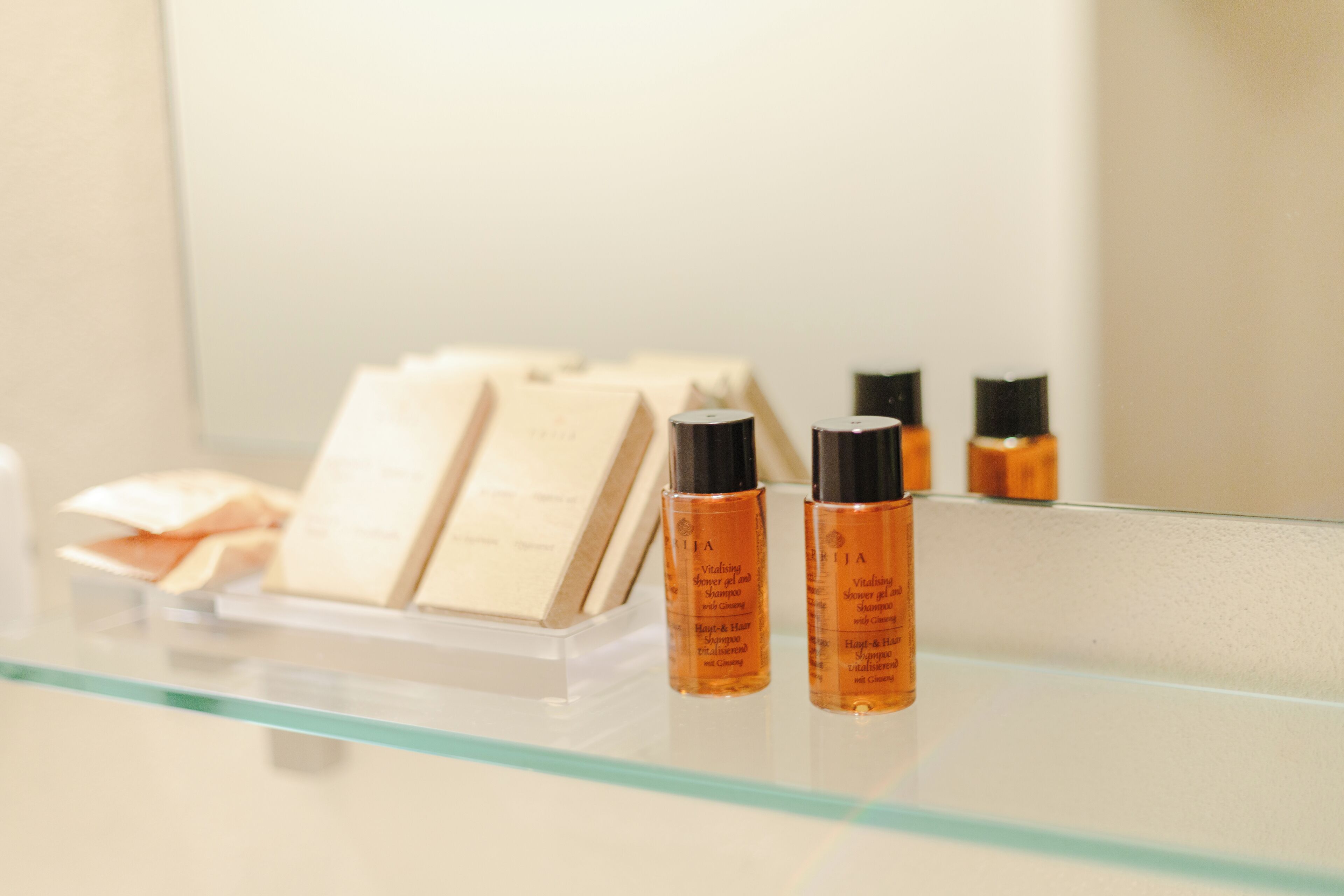 single room, 1 single bed | bathroom | shower, rainfall showerhead, free toiletries, hair dryer