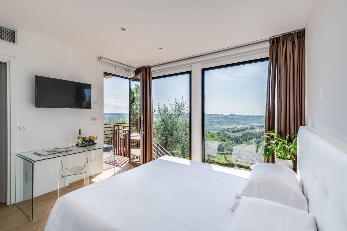 tree house | egyptian cotton sheets, premium bedding, down duvets, memory-foam beds