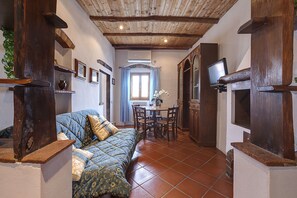 Superior Apartment | Living room - Farm House La Presura (Greve in Chianti)
