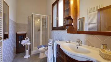 Apartment for 3 people with private garden