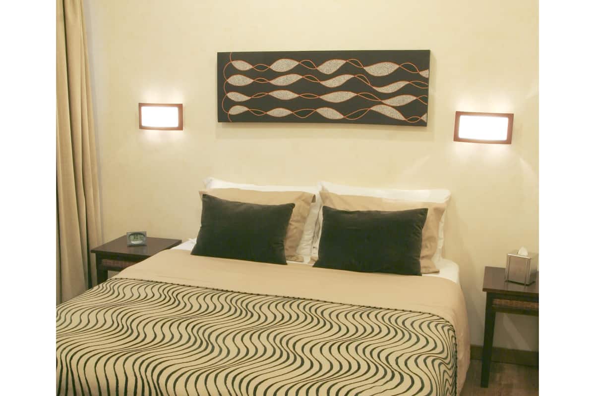 1 bedroom, in-room safe, desk, iron/ironing board