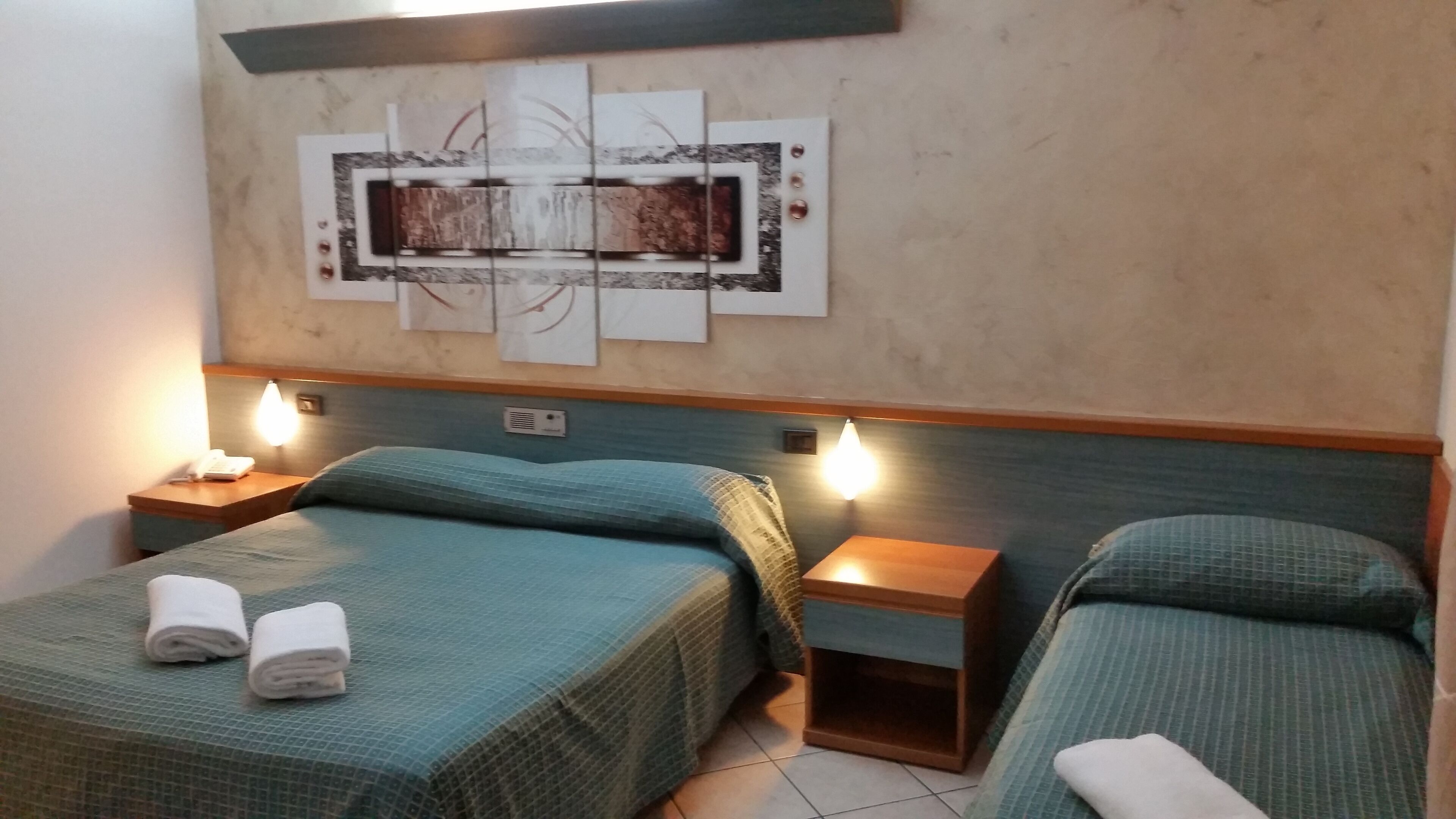 triple room | 1 bedroom, frette italian sheets, in-room safe, desk