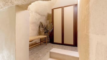 Grottino | Minibar, una cassaforte in camera, postazione laptop, insonorizzazione
