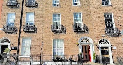 Baggot Court Townhouse