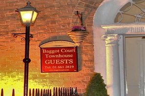 Welcome to Baggot Court Townhouse, where guests can check in and enjoy a home away from home.