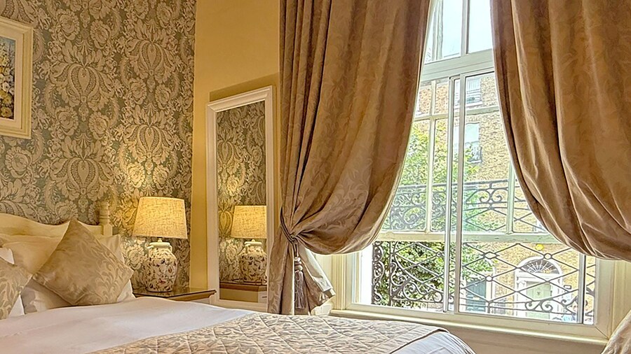 Baggot Court Townhouse