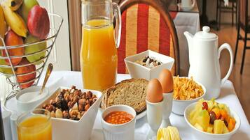 Daily English breakfast for a fee