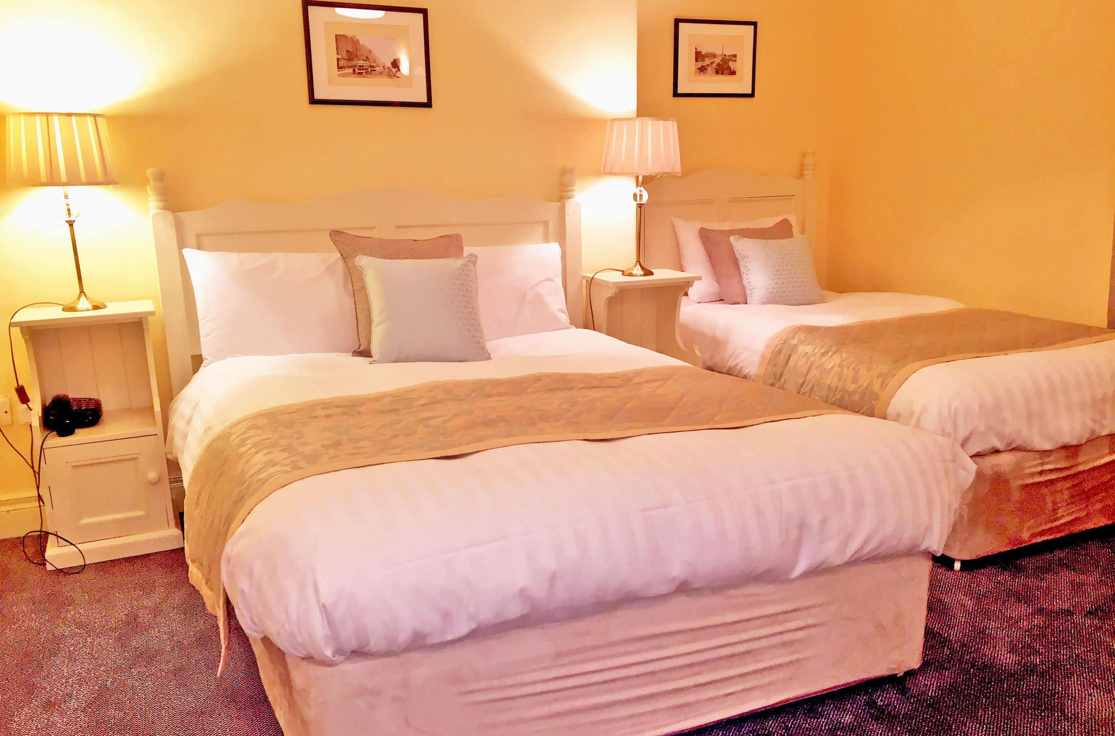 1 bedroom, down duvets, desk, blackout curtains