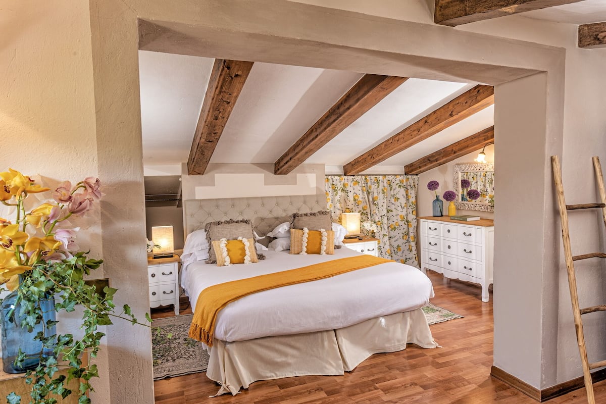 Family Suite, 1 Double Bed, Courtyard View | Egyptian cotton sheets, premium bedding, memory foam beds, minibar