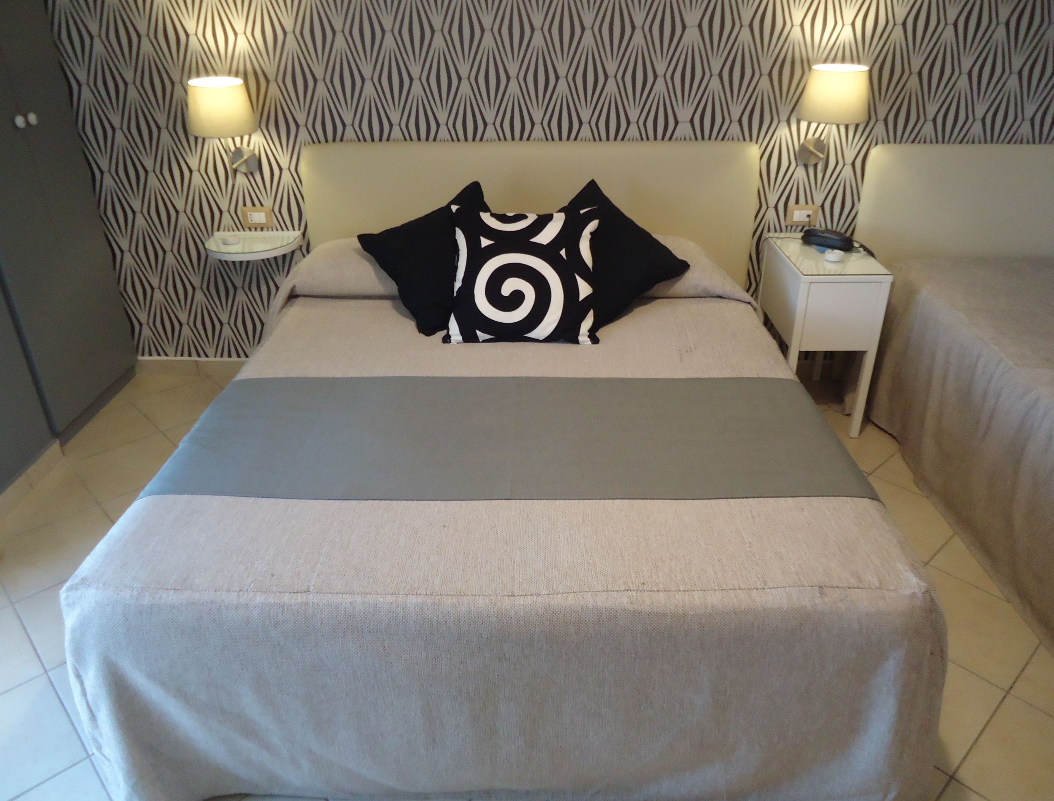 triple room, sea view | in-room safe, blackout curtains, soundproofing, free wifi