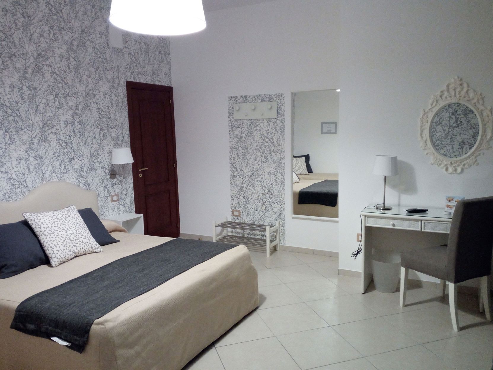 In-room safe, blackout drapes, soundproofing, free WiFi