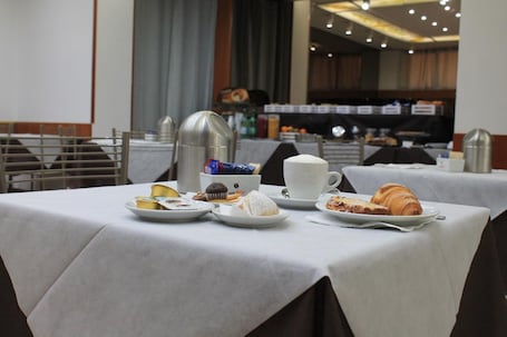 Desayuno buffet incluido todos los días