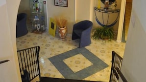 Unclassified image, 3 of 51, button - Hotel Savoia (Procida)