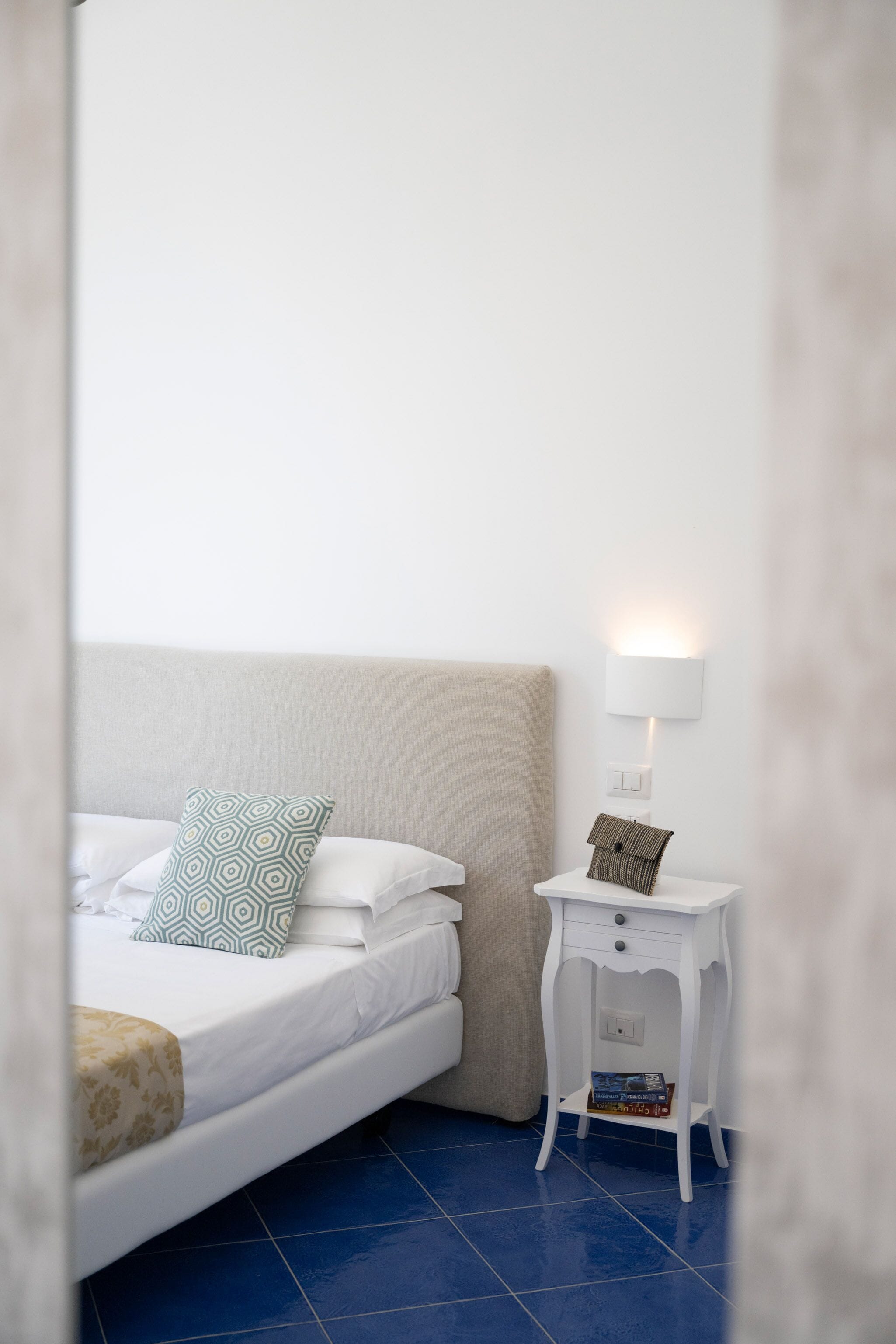 classic triple room, sea view | 1 bedroom, minibar, in-room safe, desk