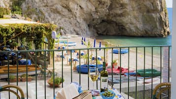 Uitzicht op strand/zee