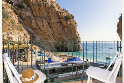 Alfonso a Mare