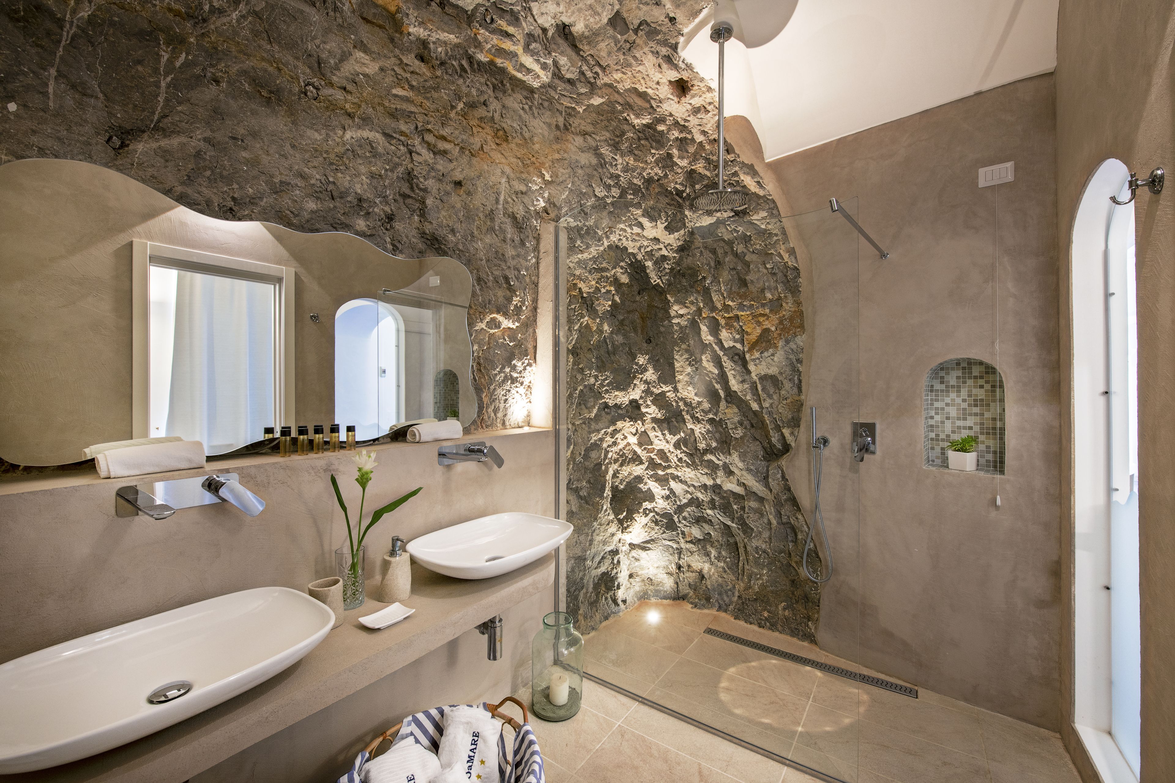 junior suite, 1 double bed, sea view | bathroom | shower, free toiletries, hair dryer, towels