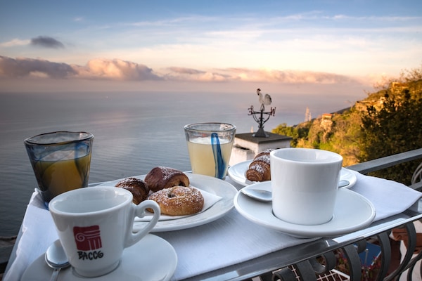 Coffee service