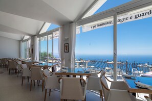 Breakfast, lunch, dinner served; Regional cuisine, sea views  - Albergo Diffuso Bacco Furore (Furore)