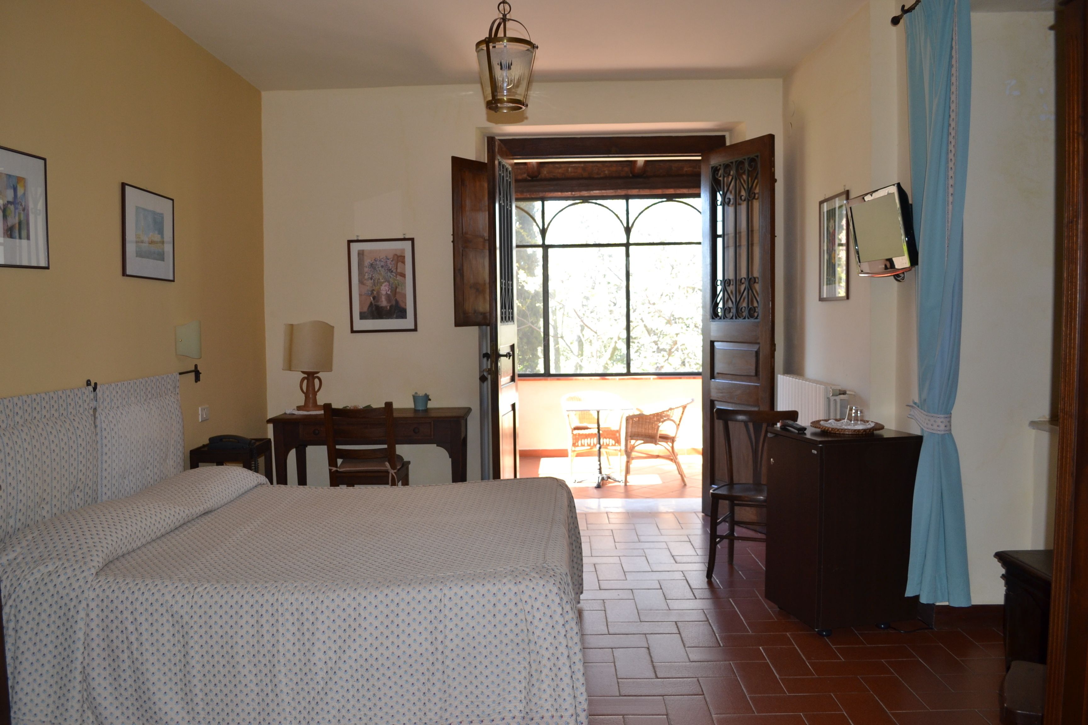 superior double room | desk, free cots/infant beds, free wifi