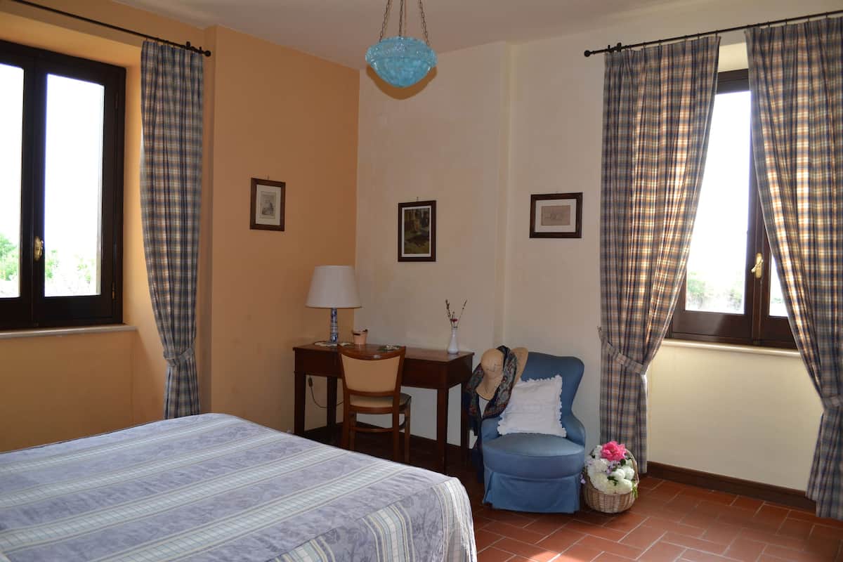 Superior Double Room | Desk, free cribs/infant beds, free WiFi