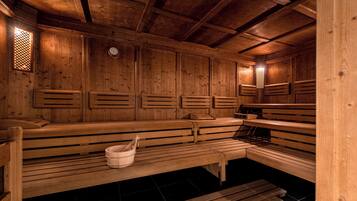 Sauna, vasca idromassaggio, bagno turco