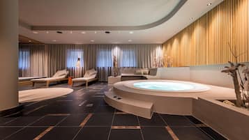 Sauna, hot tub, steam room