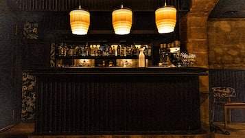 Bar (in der Unterkunft)