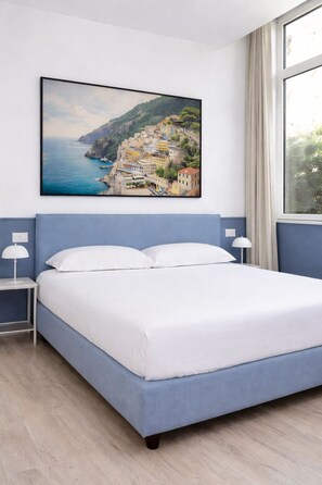 Down duvets, in-room safe, soundproofing, iron/ironing board - Corso Italia Suites (Sorrento)