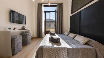 Suite, Terrace (Duomo View) | Premium bedding, down duvets, in-room safe, individually furnished