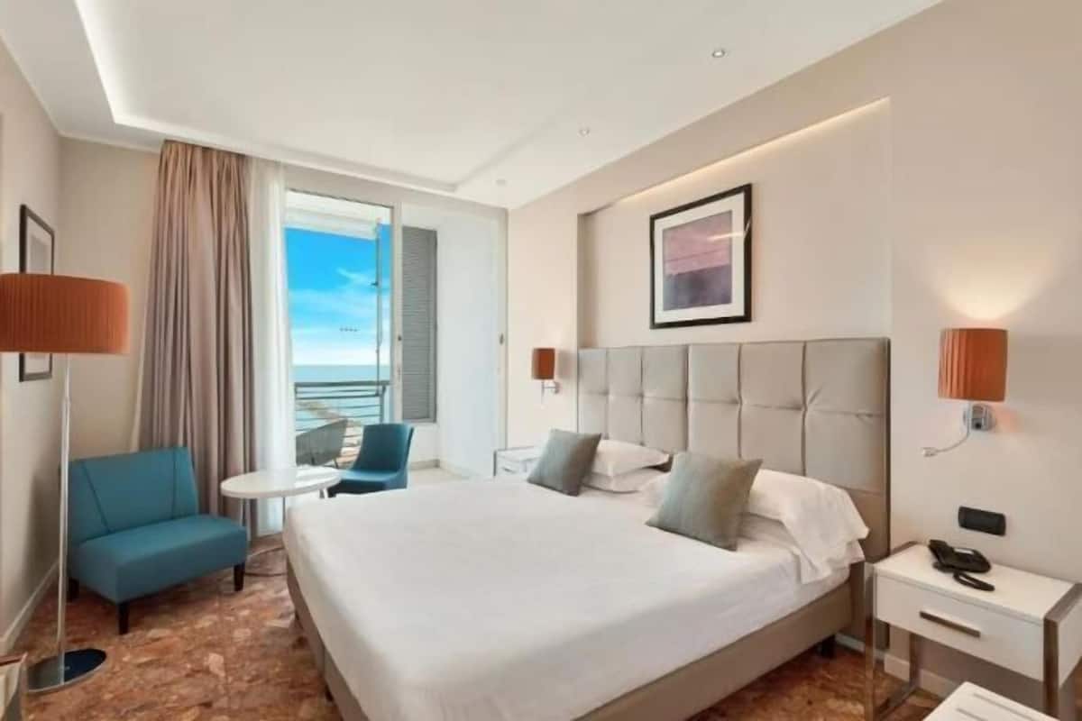 1 bedroom, minibar, in-room safe, individually furnished