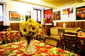 Interior - Albergo Ariosto (Reggio nell'Emilia)