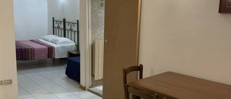 Basic Double Room | Living area