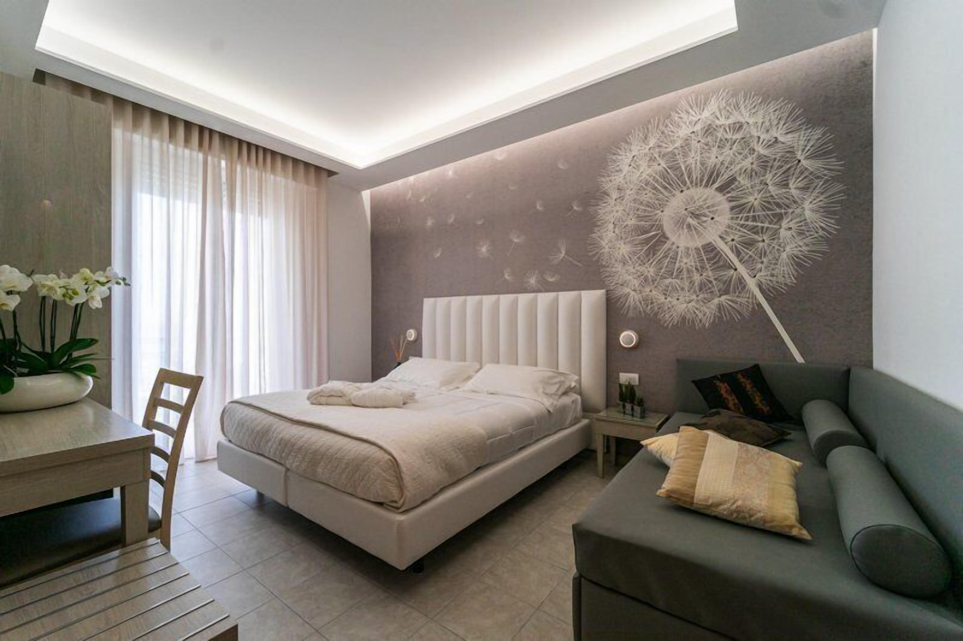 1 bedroom, in-room safe, desk, soundproofing