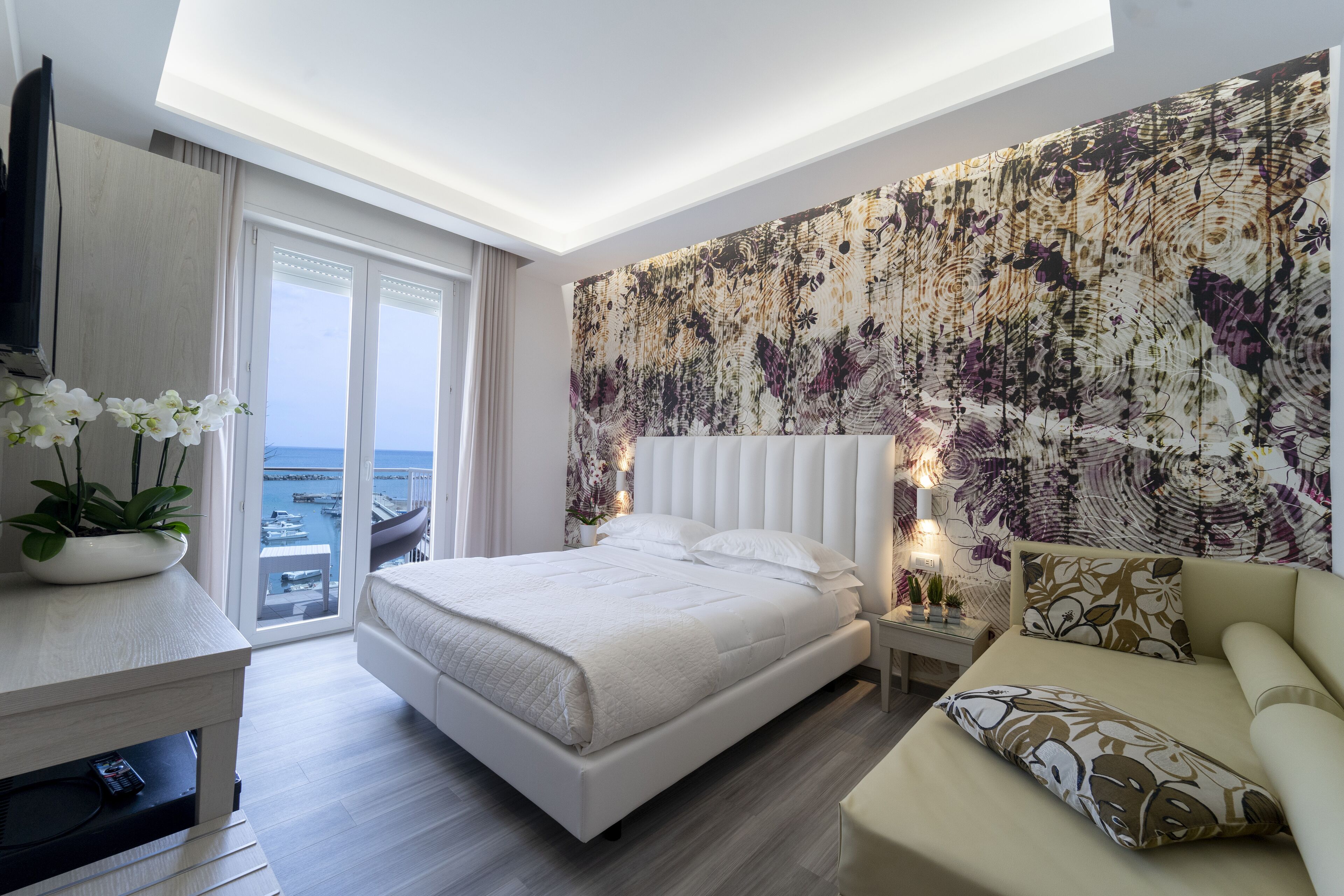 1 bedroom, in-room safe, desk, soundproofing