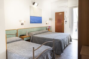 Standard Room, 2 Single Beds | In-room safe, desk - Hotel Haway (Cattolica)