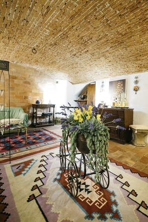 Interior - Panella's Residence (Florence)