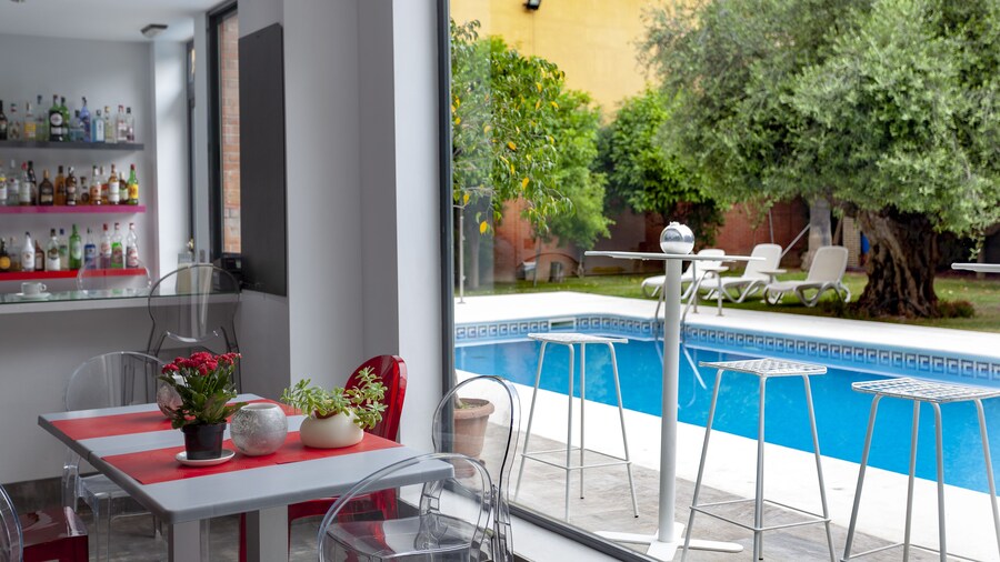 Hotel AACR Monteolivos