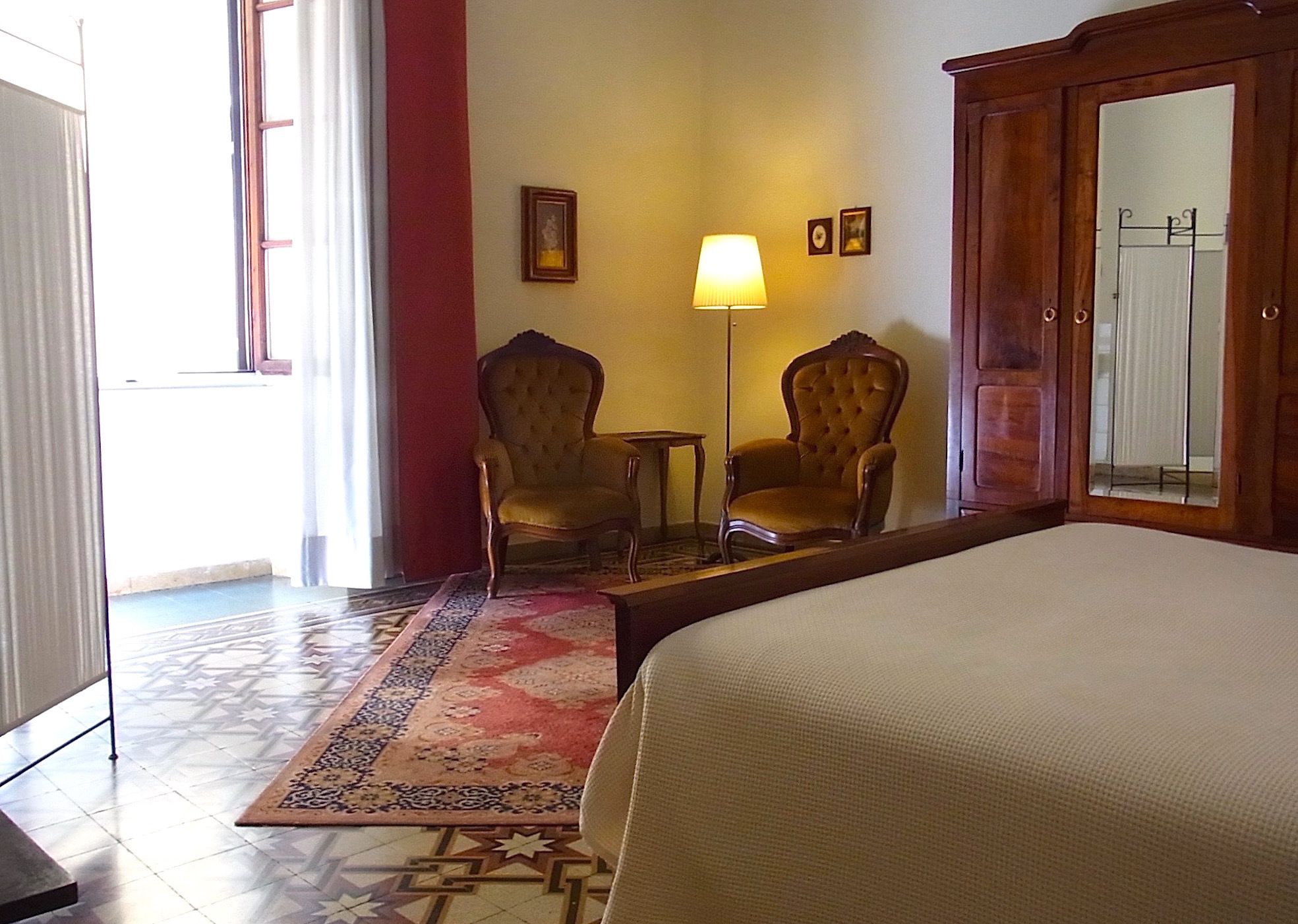 standard double room, shared bathroom | individually decorated, individually furnished, free wifi, bed sheets